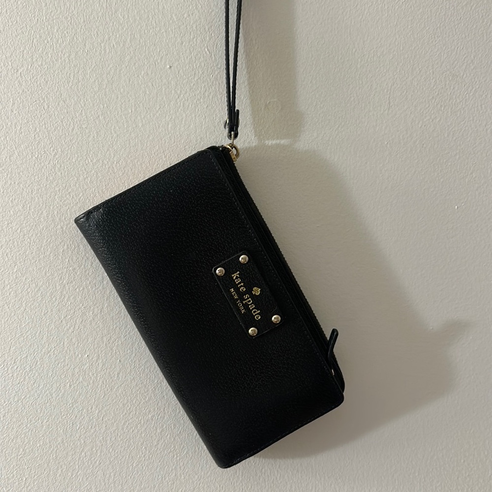 Kate spade wallet wristlet